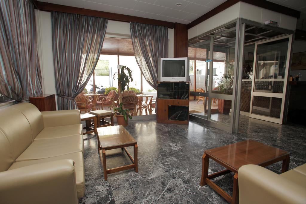 Evans Hotel Heraklion  Exterior photo